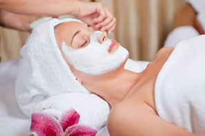 Gesichtspflege für Frauen und Männer für gepflege Haut